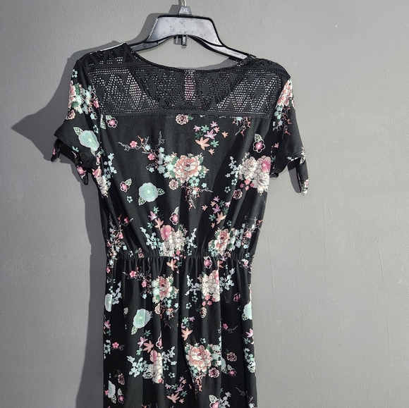 Dress - Picture 4 of 6